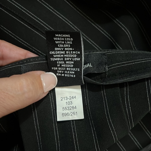 Moda International Black Pinstripe Pencil Skirt Size 8 Career Capsule Academia - Picture 10 of 10